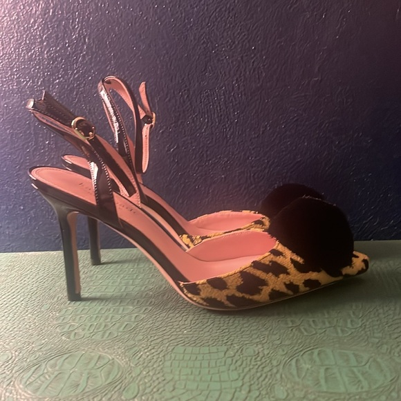 kate spade Amour Pom in chartreuse leopard print chenille and black patent heel - Picture 4 of 8